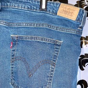 levis 542